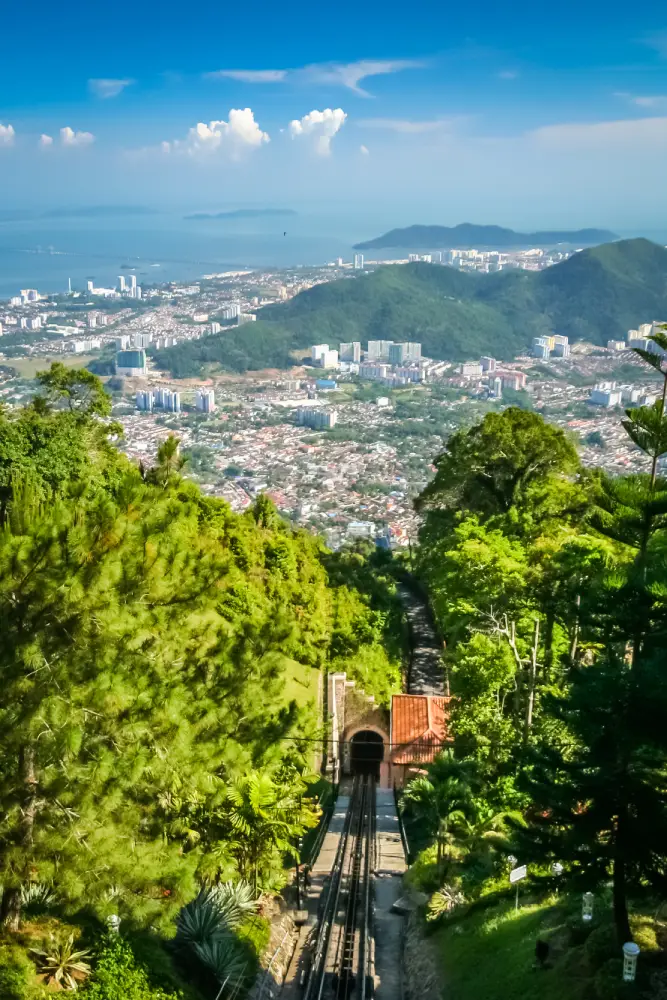 fenicular going up penang hill